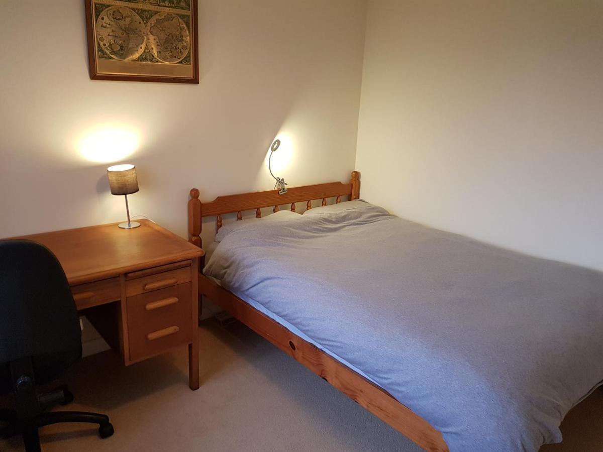 Private Room In Canterbury Exterior foto